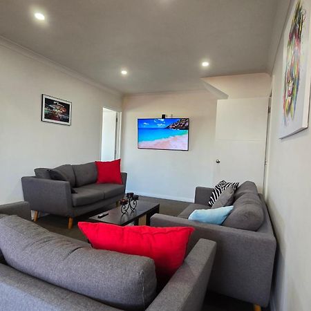 3Bd Unit Feilding Apartment Exterior photo